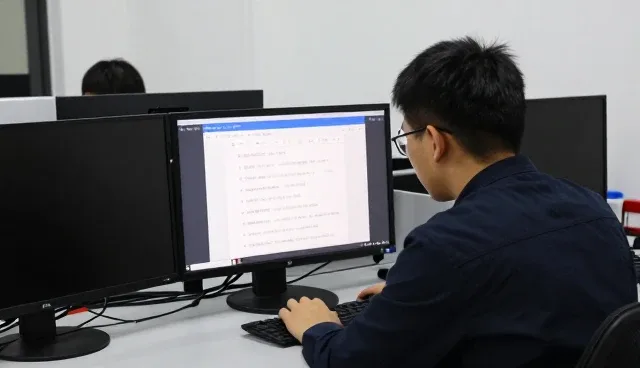 APP开发用户如何选择网络技术咨询